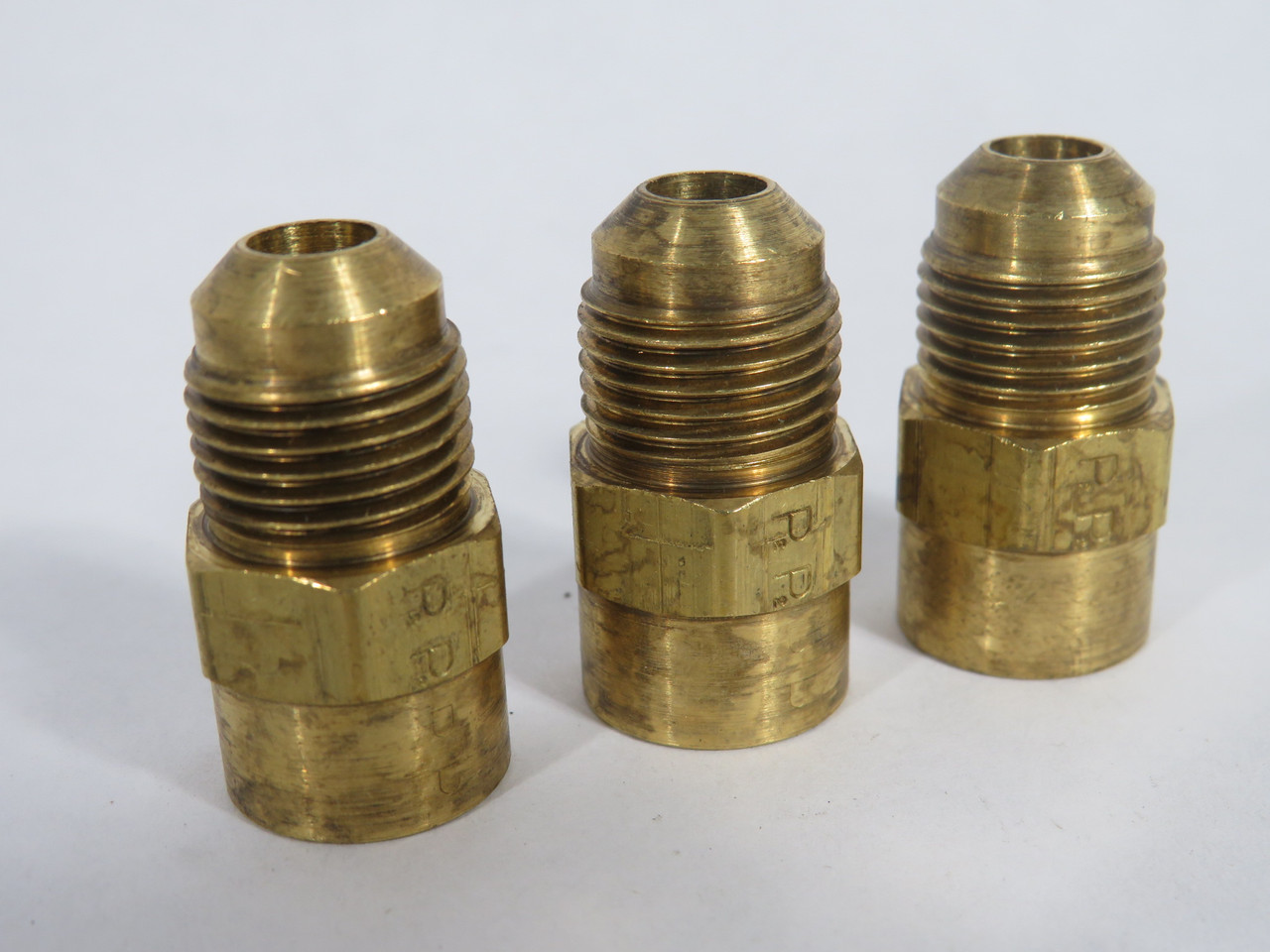 Parker 46F-6-4 Brass Female Connector 45° Flare 3/8" Tube 1/4" NPT Lot of 3 USED