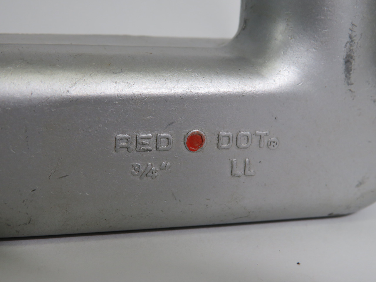 Thomas & Betts DALL-2-CG Red Dot 3/4" Conduit USED