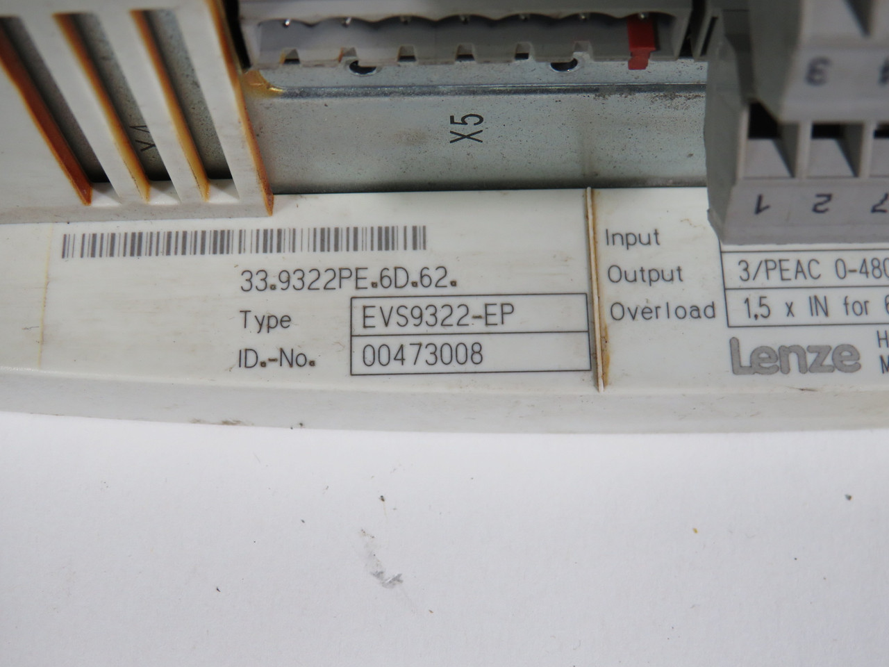 Lenze EVS9322-EP Servo Controller 3Ph 0.480V 2.5A 2.1kVA 0.480Hz AS IS