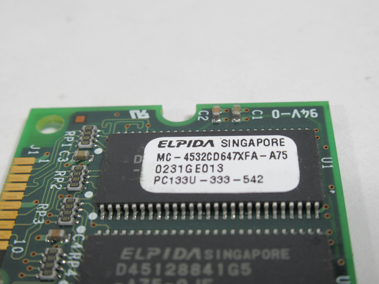 Elpida MC-4532CD647XFA-A75 SDRam Memory Module 256MB 133MHz USED