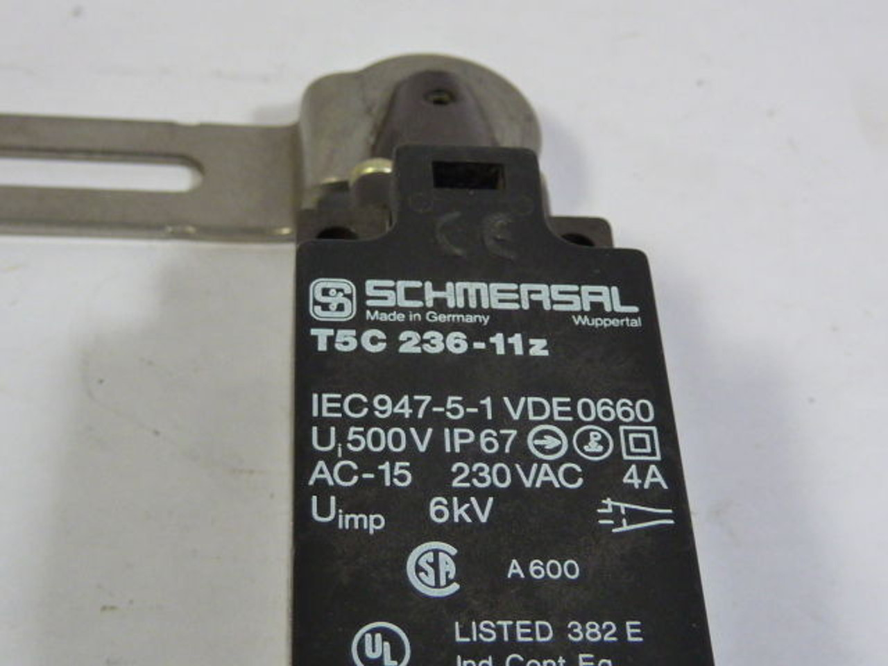 Schmersal T5C236-11z Hinged Limit Switch USED
