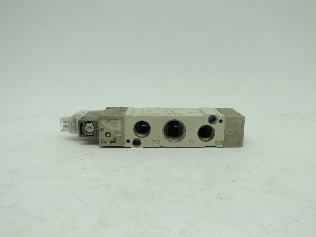SMC SY7120-3LOZ-02T Solenoid Valve 0.15-0.7MPA USED