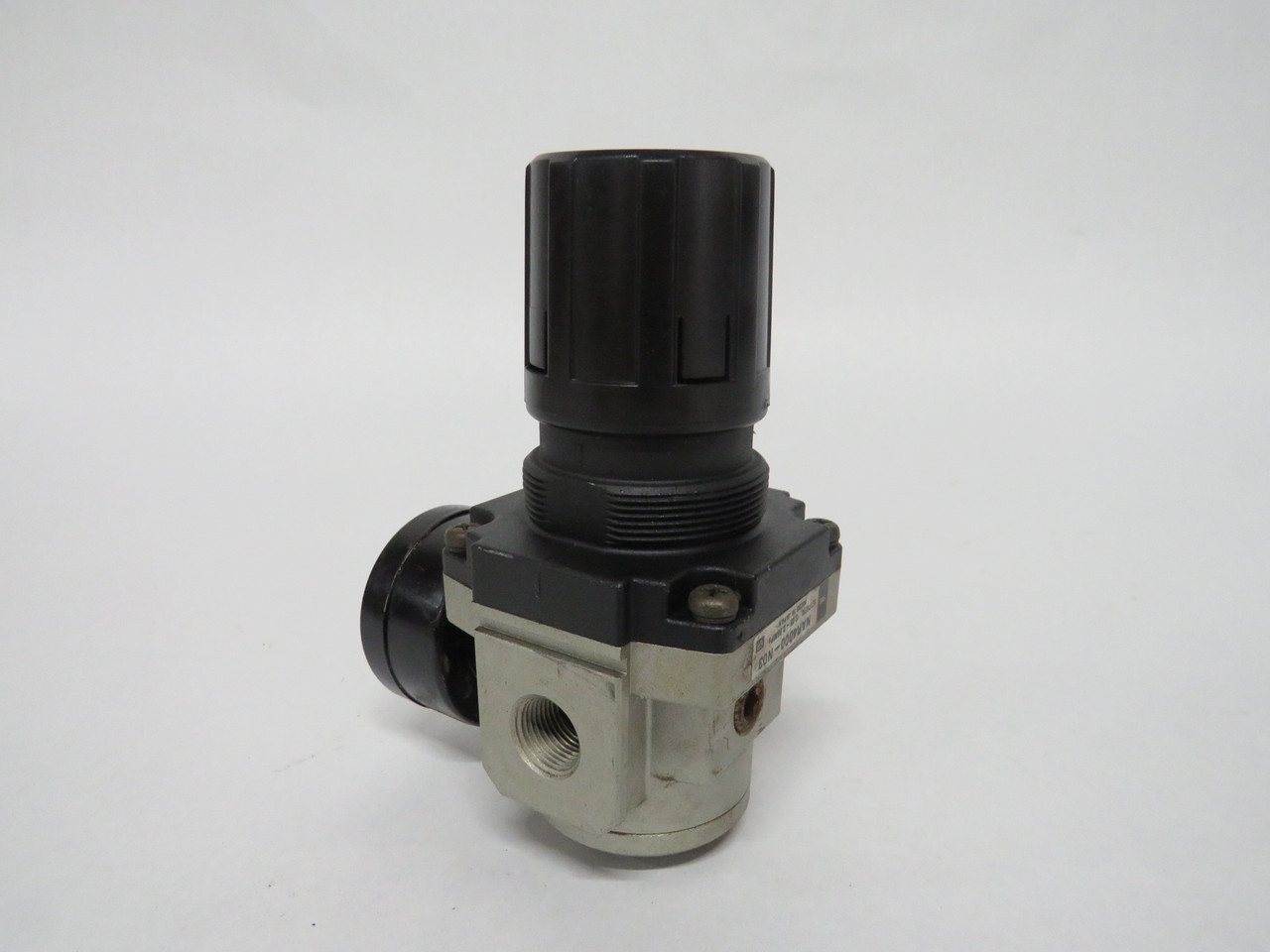 SMC NAR4000-N03 Pneumatic Regulator 0.05~0.85MPa USED