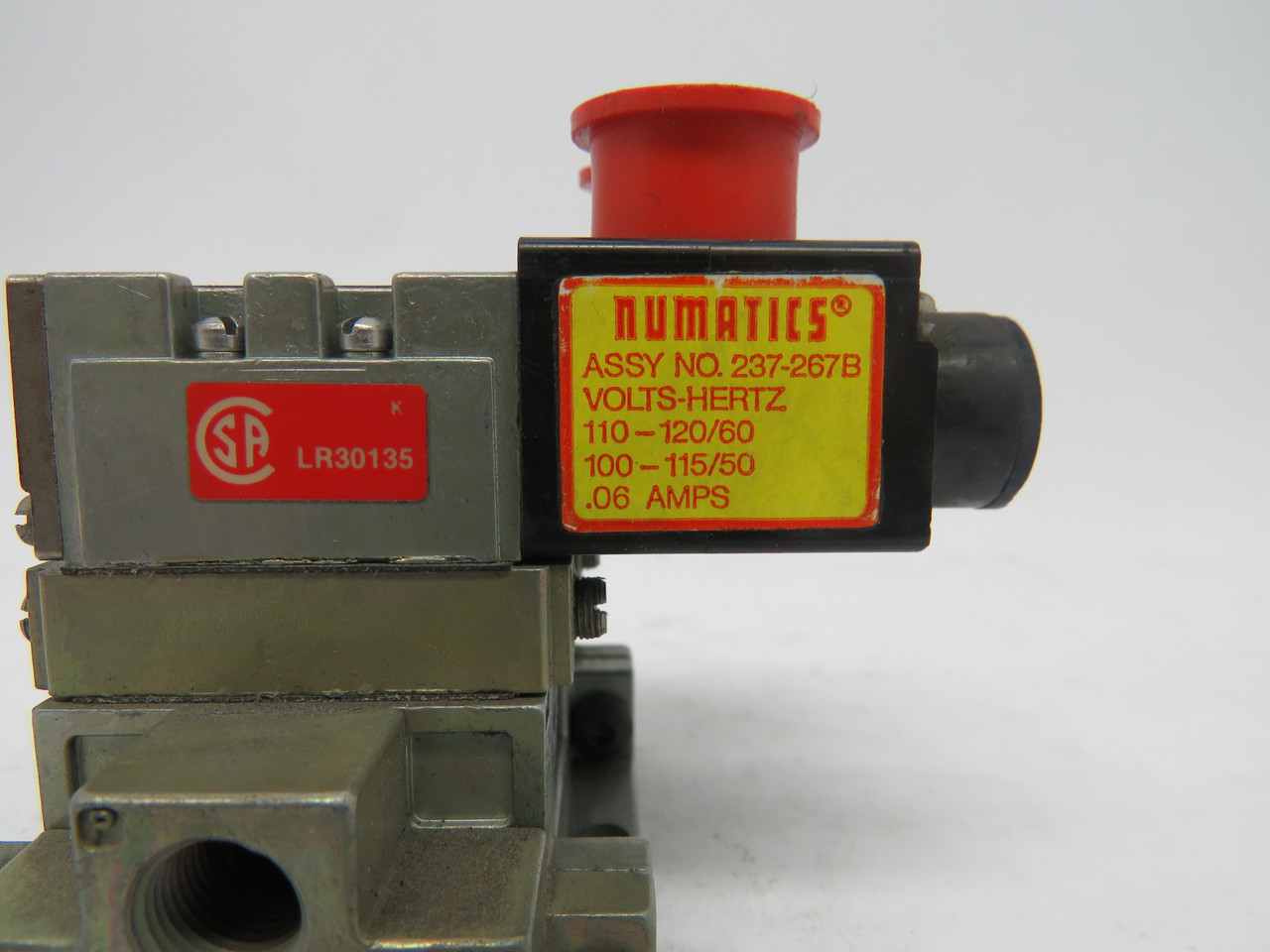 Numatics AASAD400CA Solenoid Valve & Coil Assembly x2 Valve W/ Manifold USED