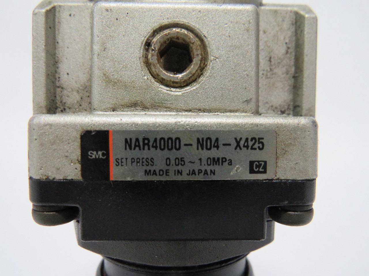 SMC NAR4000-N04-X425 Pneumatic Regulator w/o Gauge 3/4 NPT USED