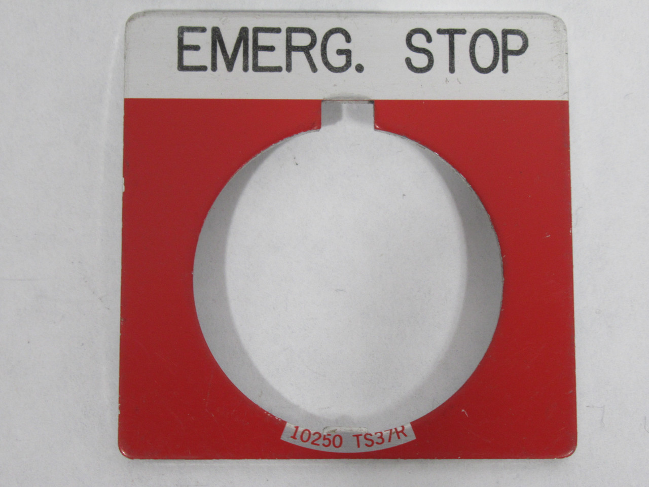 Cutler-Hammer Eaton 10250TS37RSTAMP Push Button Legend Plate EMERG. STOP USED