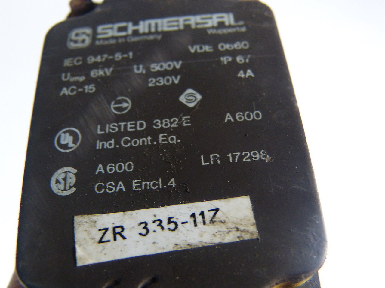 Schmersal ZR335-11Z 101154447 T/Z335 Safety Limit Switch USED