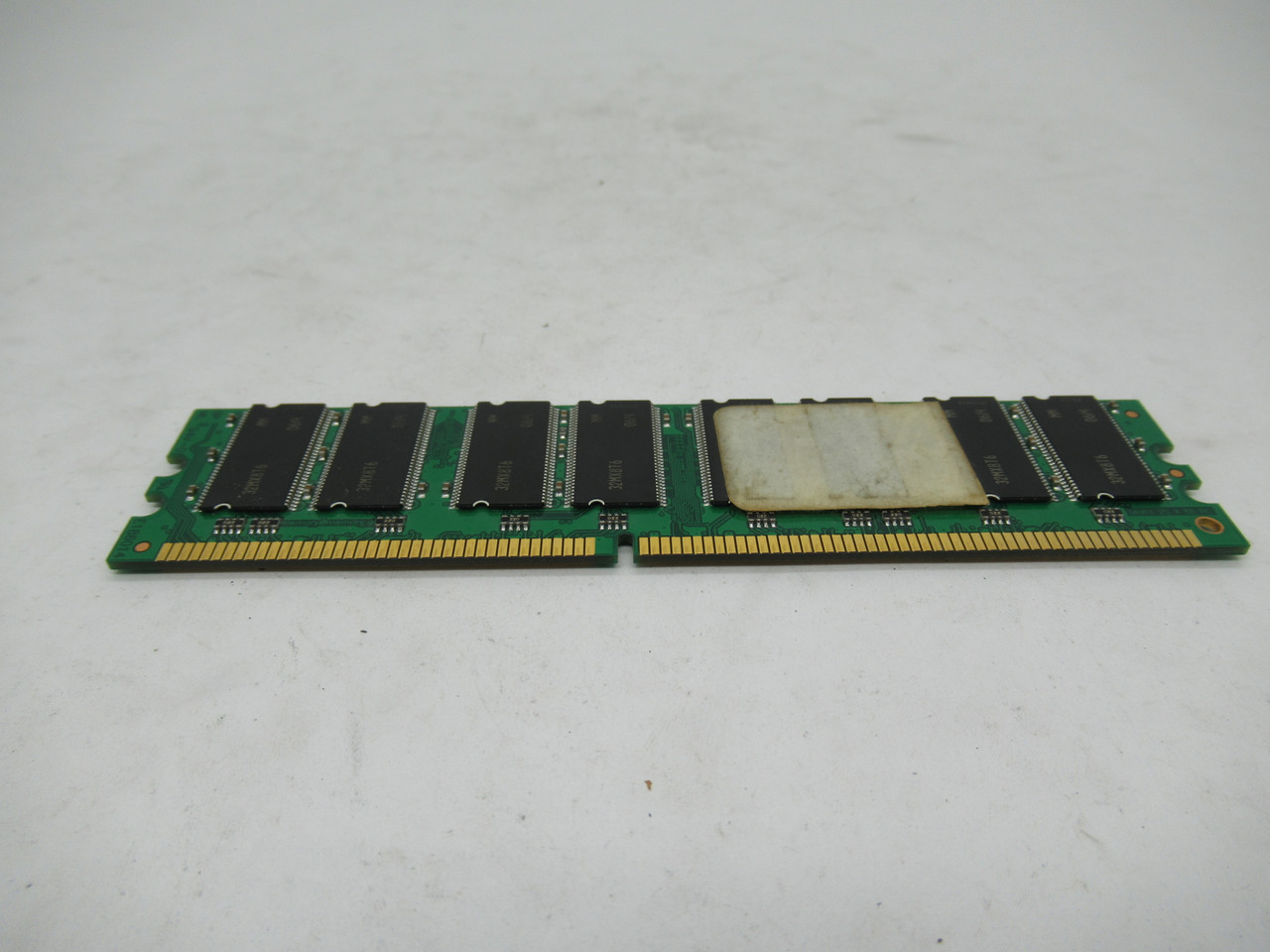 Middle East Memory IC64X6416HH-5 SDRam Memory Module 512MB 400MHz USED