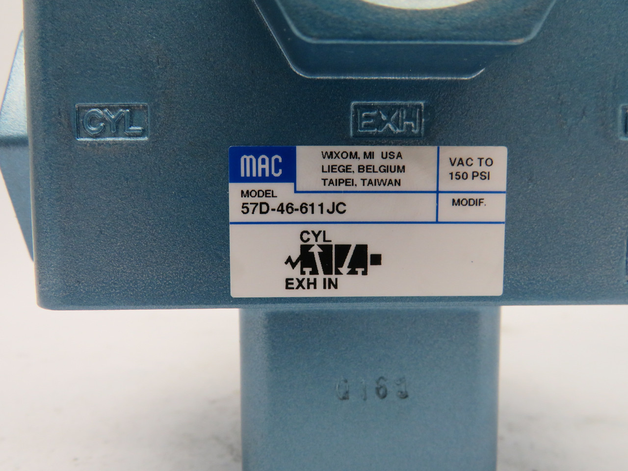 Mac 57D-46-611JC Solenoid Valve 24VDC 8.5W w/o Connector *Damaged Box* NEW