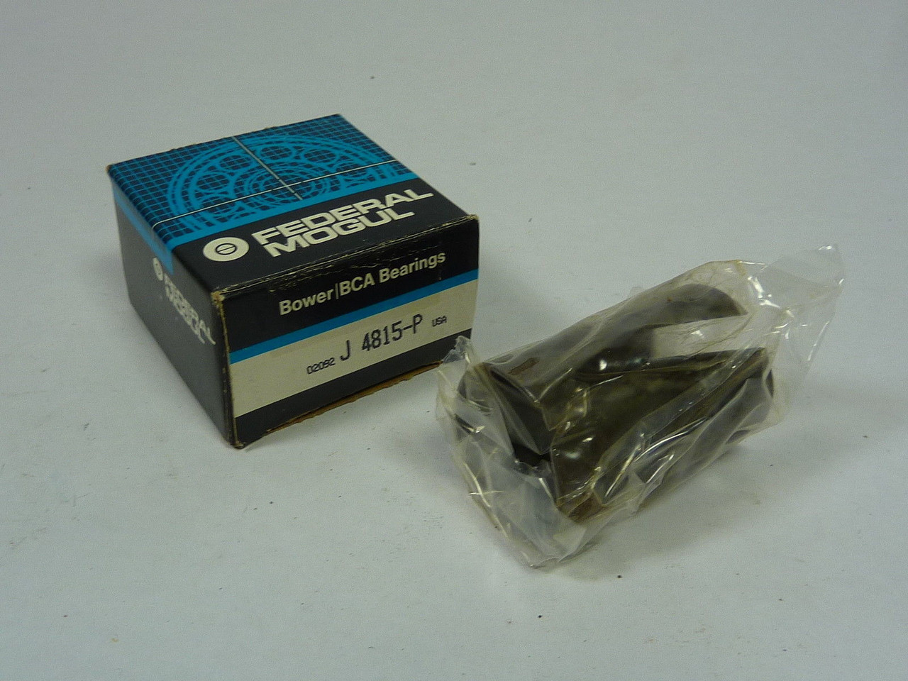 Federal Mogul J-4815-P Deep Groove Radial Bearing ! NEW !