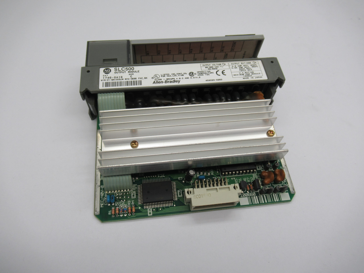 Allen-Bradley 1746-OA16 Series C Output Module 85-265VAC 50/60Hz USED