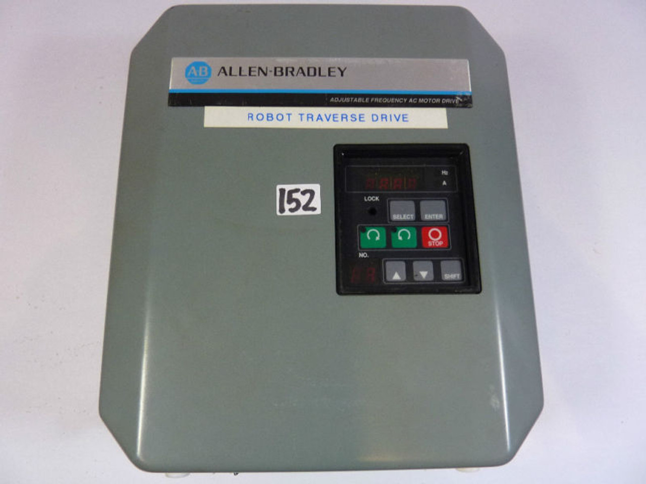 Allen-Bradley 1333-ZAA Drive SER D 3/4HP 3Ph 230/208/200VAC 3.2A 60Hz USED