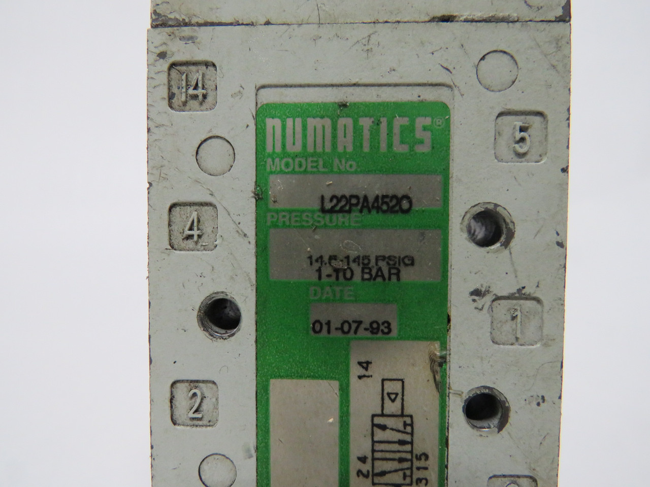 Numatics L22PA452O Pneumatic Valve 14.5-145PSIG 1-10BAR COSMETIC DAMAGE USED