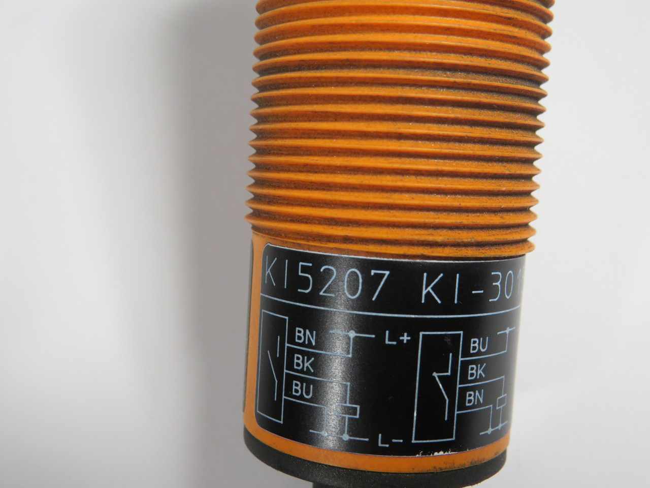 IFM/Efector KI3015-FPKG/NI Proximity Switch 10-36VDC 250mA 15mm N.O./N.C. USED
