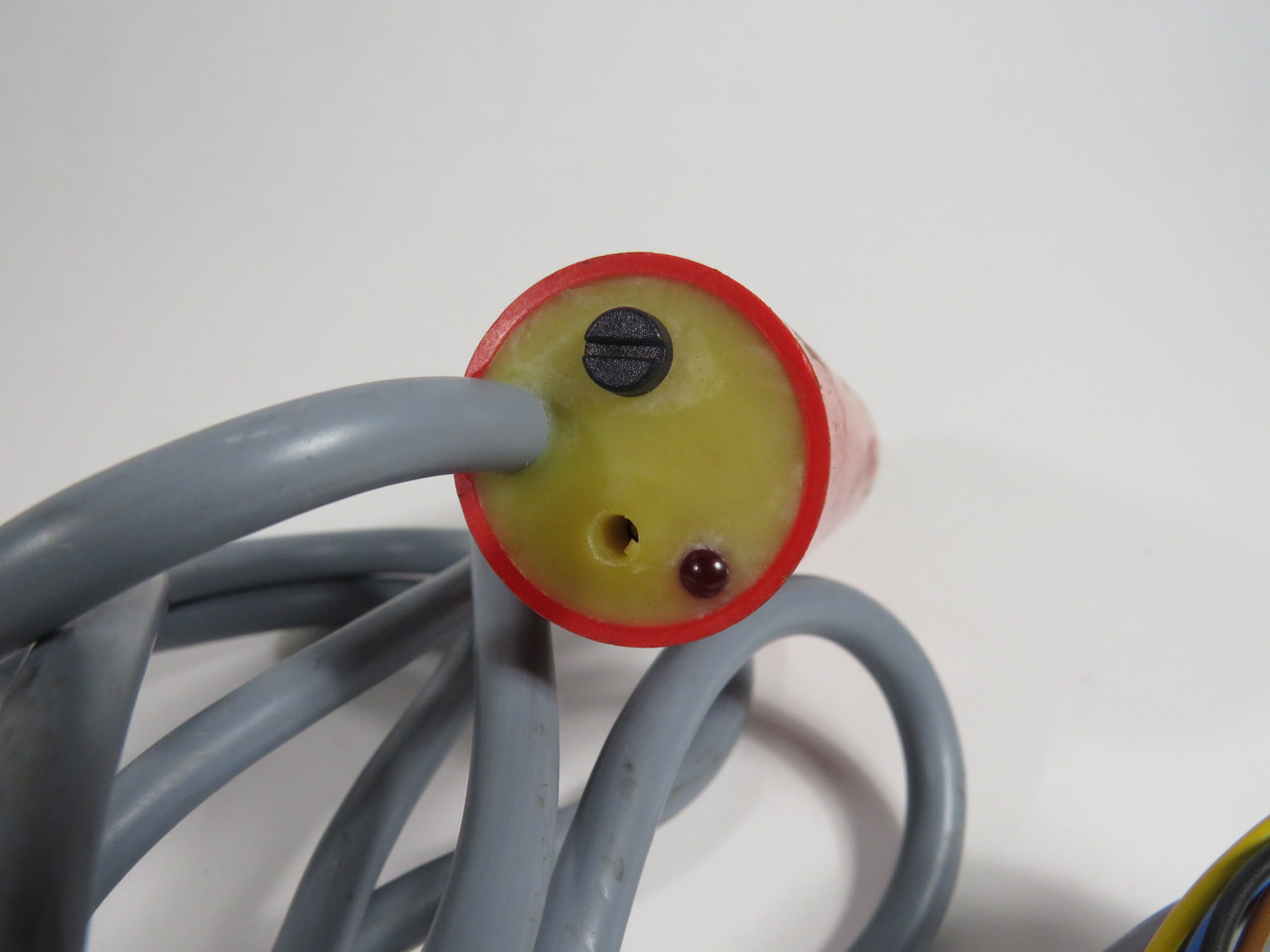 Carlo Gavazzi VC12RT12010M Capacitive Sensor 2A 240V 12mm 75" WIRES USED