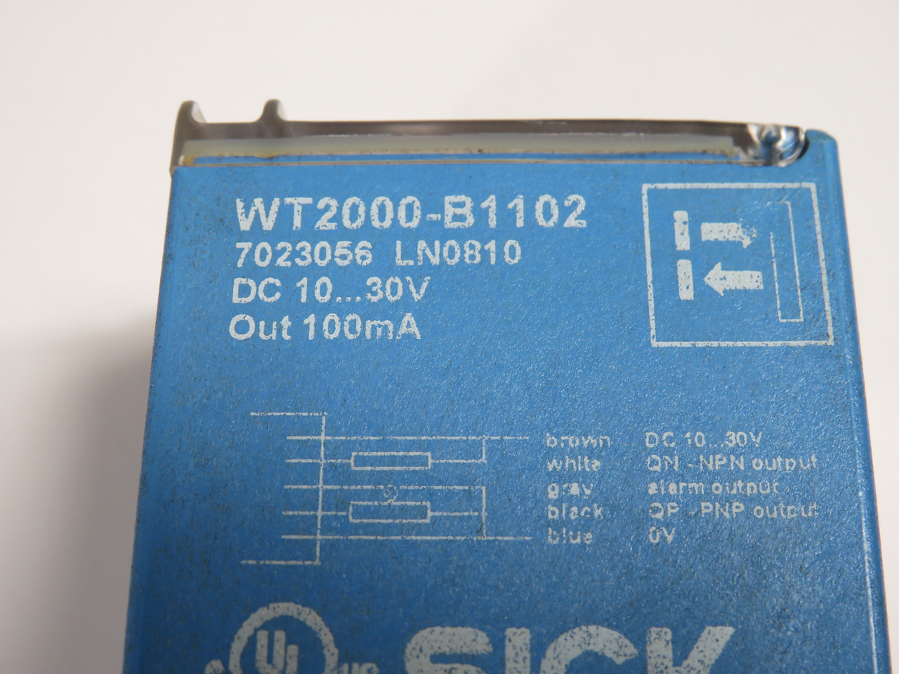 Sick WT2000-B1102 Photoelectric Proximity Sensor 10-30VDC 6' CABLE COS DMG USED