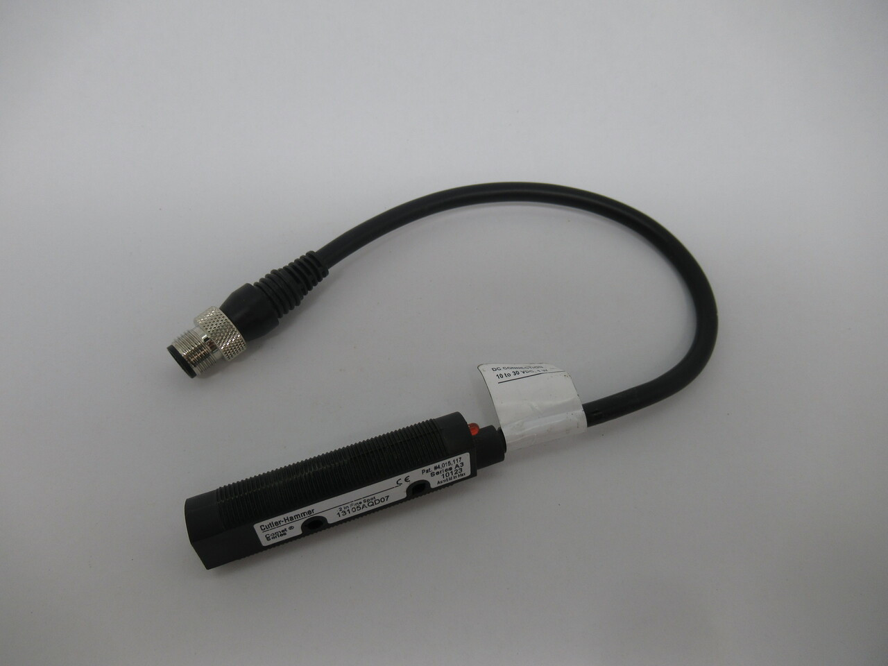 Cutler-Hammer 13105AQD07 Tubular Photo Sensor 10-30VDC Missing Hardware USED