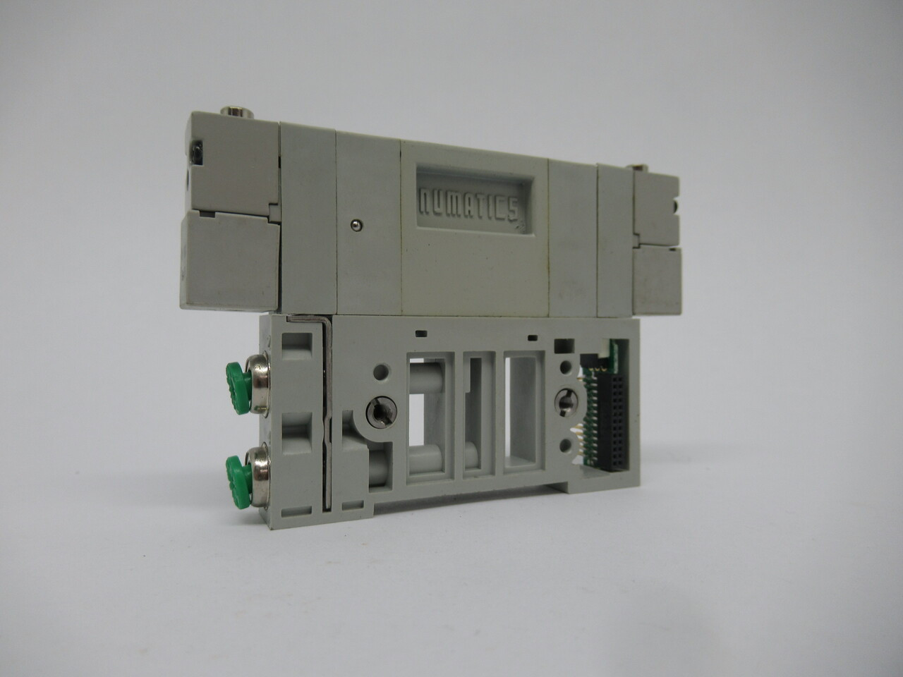 Numatics R21BBDZ4MK00061 Pneumatic Solenoid Valve 100psig 24VDC 0.5W USED