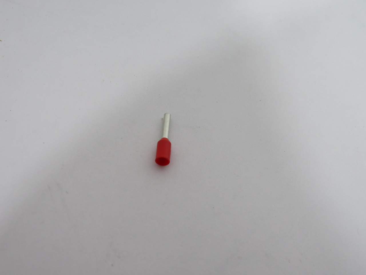 ITC 101.008 Red Single Insulated Ferrule 1.0mm2 Lot of 117 *Damaged Case* NEW