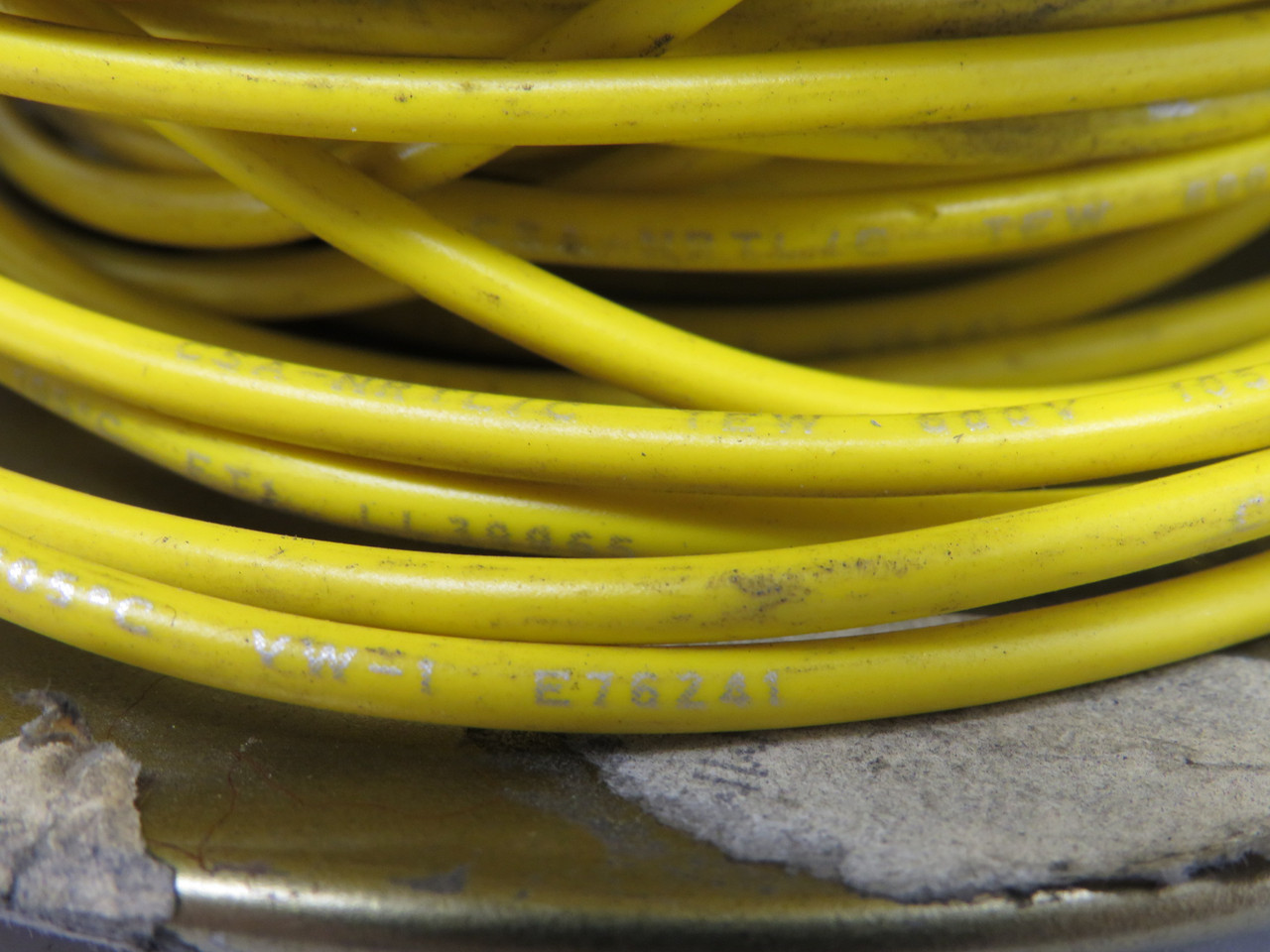 Generic 76241 Spooled Wire 600V 1015 86m Yellow USED