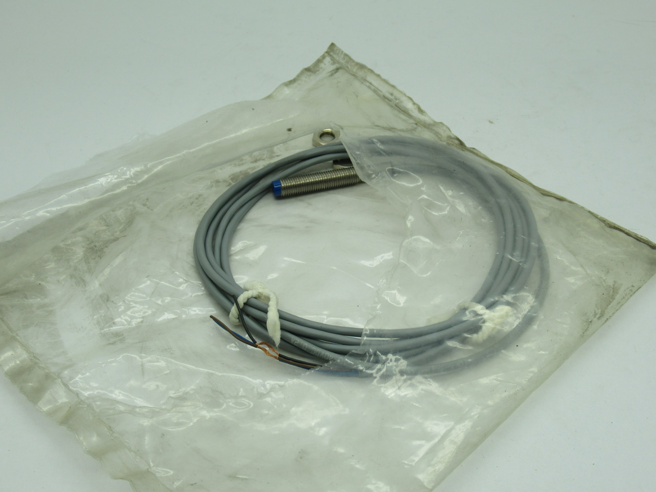 Electromatic EI0802PPOS Proximity Switch 10-40VDC 0.2A *Open Bag* NWB