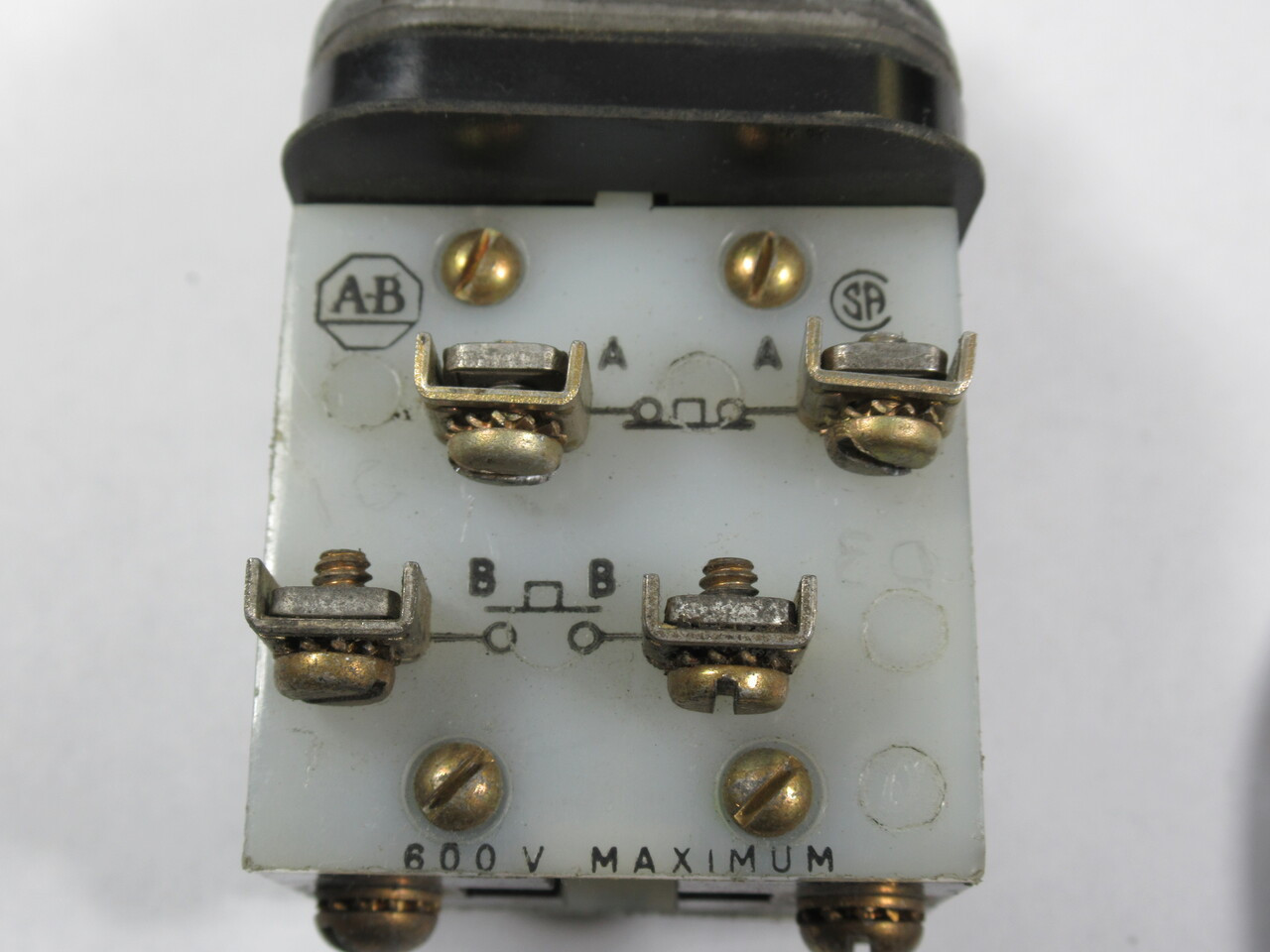 Allen-Bradley 800T-B2B Series B Push Button Black Extended 2NO 2NC USED