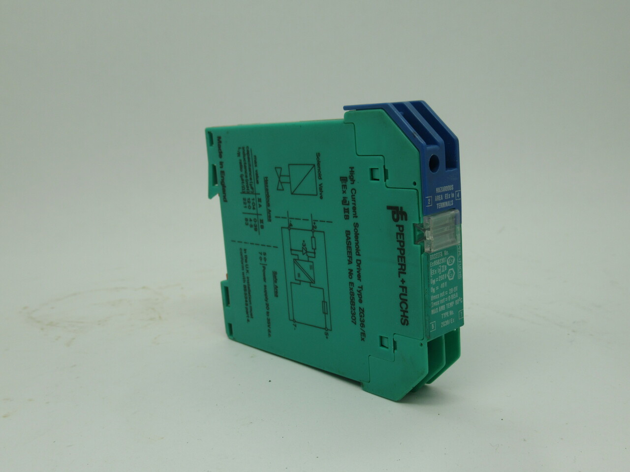 Pepperl + Fuchs ZG36/Ex High Current Solenoid Driver 28.0V 0.185A CRACKED USED