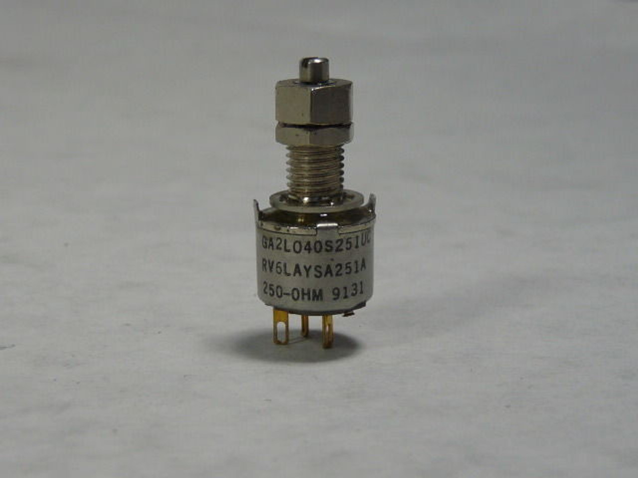 Clarostat RV6LAYSA251A Carbon Potentiometer USED