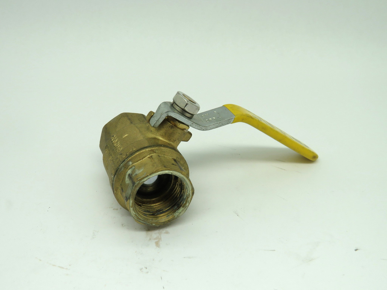 Boshart Industries 0827-10 Threaded Ball Valve 1" 600WOG SHELF WEAR USED