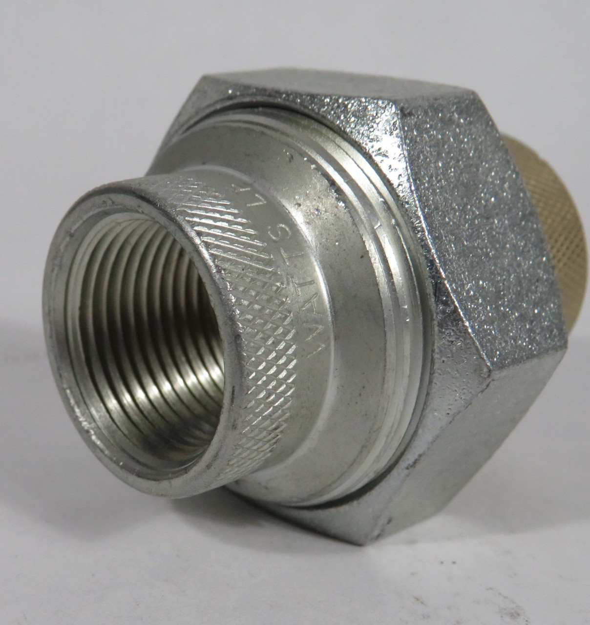 Watts LF3003-1 Threaded 1" Dielectric Union Fitting 250PSI Female NPT Steel NOP