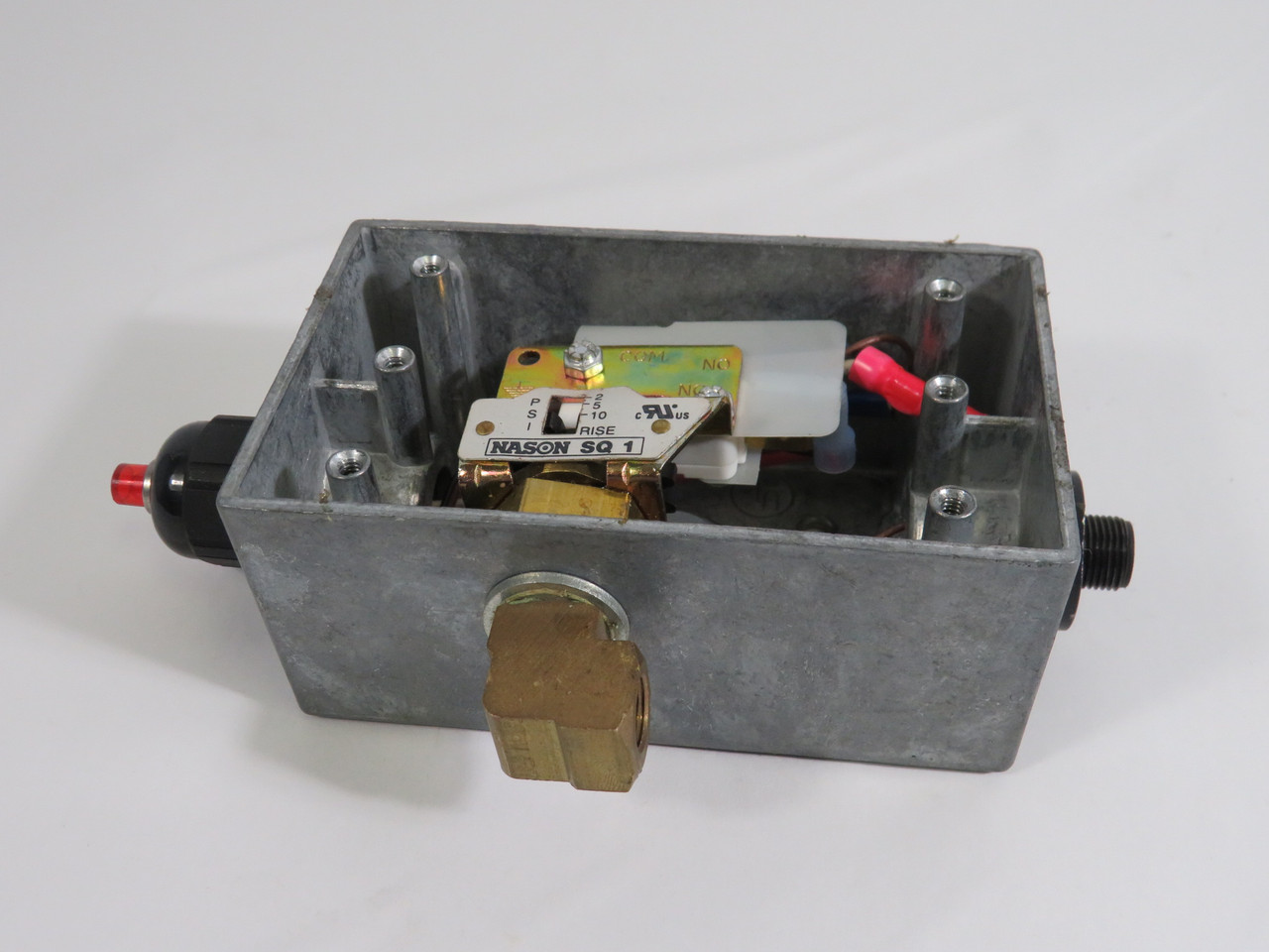 Nason SQ1 Low Pressure Switch Enclosure Assembly USED