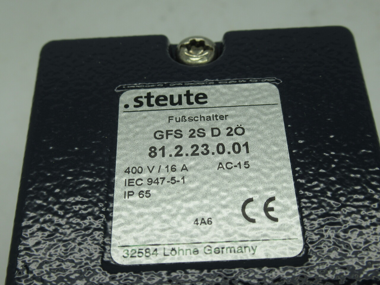 Steute 81.2.23.0.01 GFS-2S-D-2O Foot Pedal 400V 16A NEW