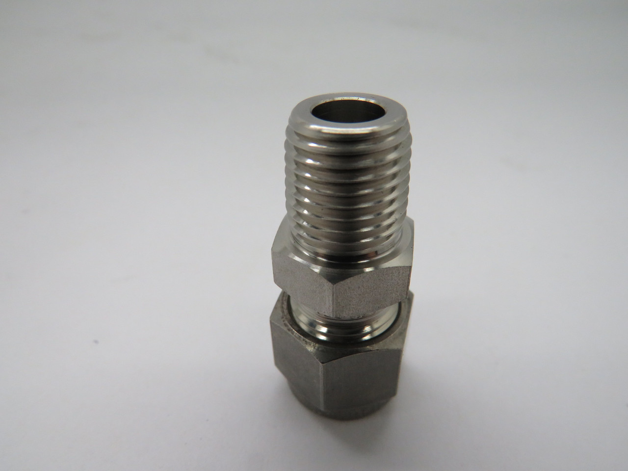 Ham-Let 768LSS1/4X3/8 316 Connector Let-Lok Tube Fitting 1/4"MNPT 3/8 Tube NOP