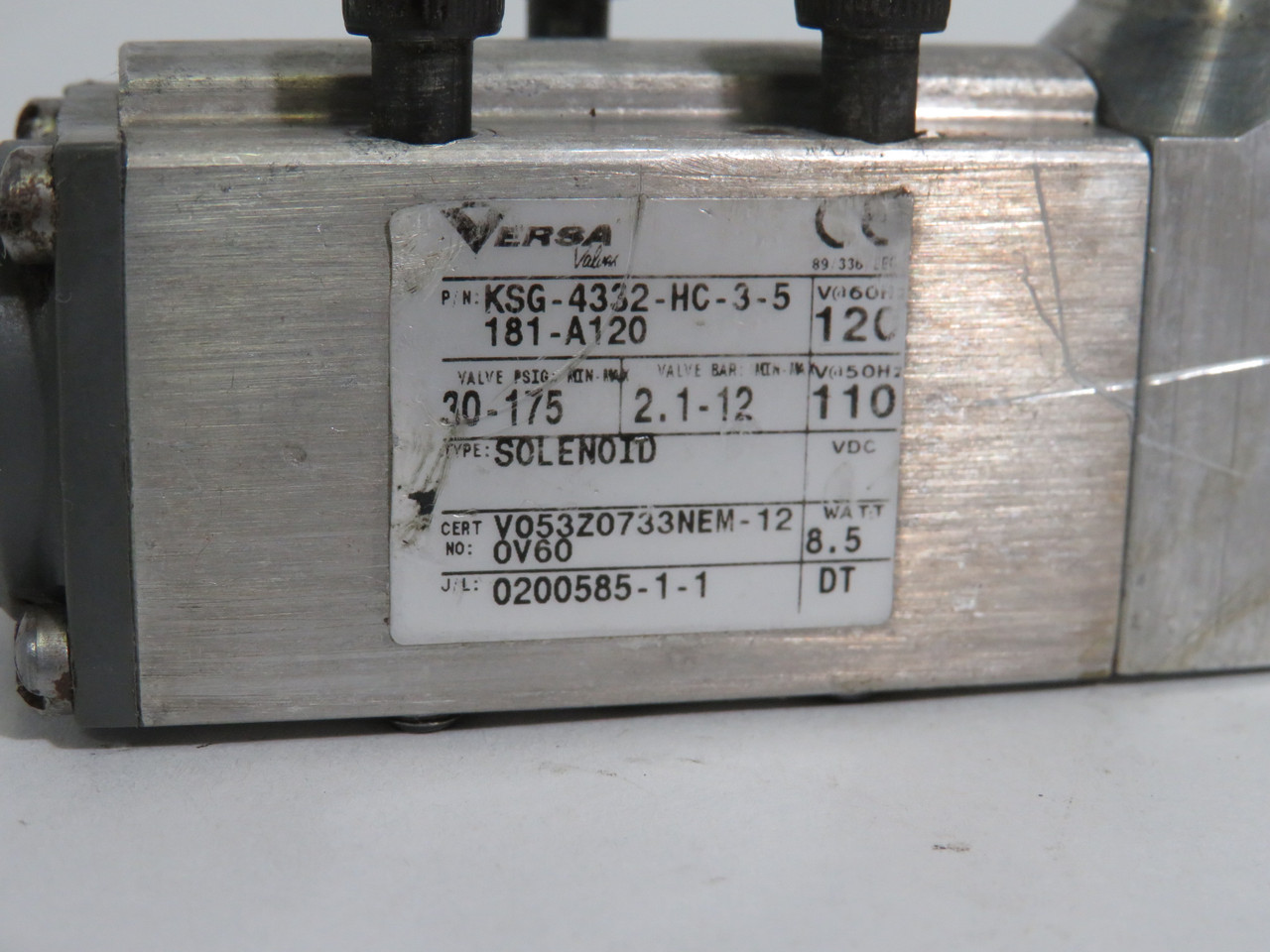 Versa KSG-4332-HC-3-5-181-A120 Pneumatic Directional Valve 110/120VAC 8.5W USED