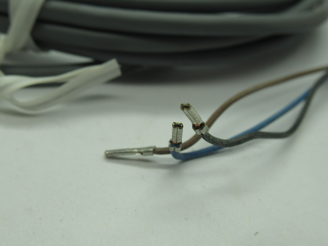 Balluff BES-517-351-NO-C-03 Inductive Proximity Sensor 10-30VDC *Shelf Wear* NEW
