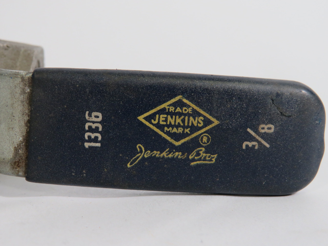 Jenkins 1336-3/8 Threaded 3/8" Ball Valve 600PSI Female Stainless Steel USED