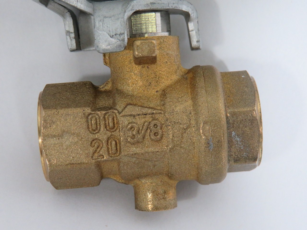 Dyna Quip VMH2.A9JP-3/8 Threaded 3/8" Ball Valve 200PSI Female Brass USED