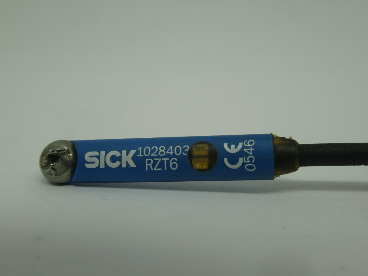 Sick RZT6-03ZRS-KRD T-Slot Cylinder Sensor 10-30VAC/DC INDICATING *DMG* USED