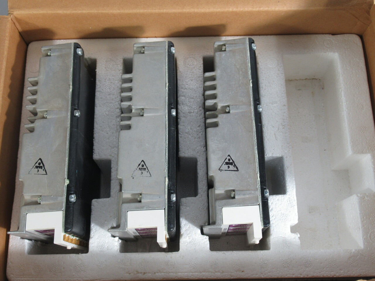 Gould/Modicon AS-B556-101 Output Module 5V TTL Lot of 3 ! NEW !
