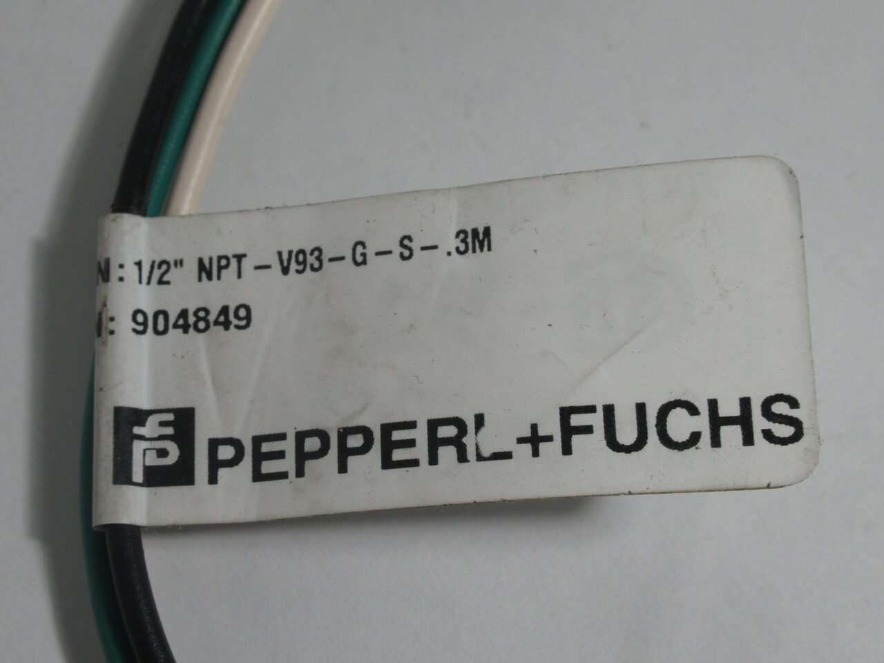 Pepperl + Fuchs 904849 Male Receptacle 1/2" NPT-V93-G-S-.3M 600V 13Amp USED