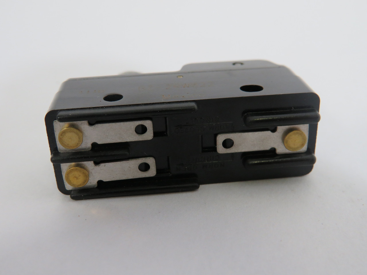 Microswitch BZ-2RW822 Roller Limit Switch 15A 15/250/480VAC 16A 250VAC USED