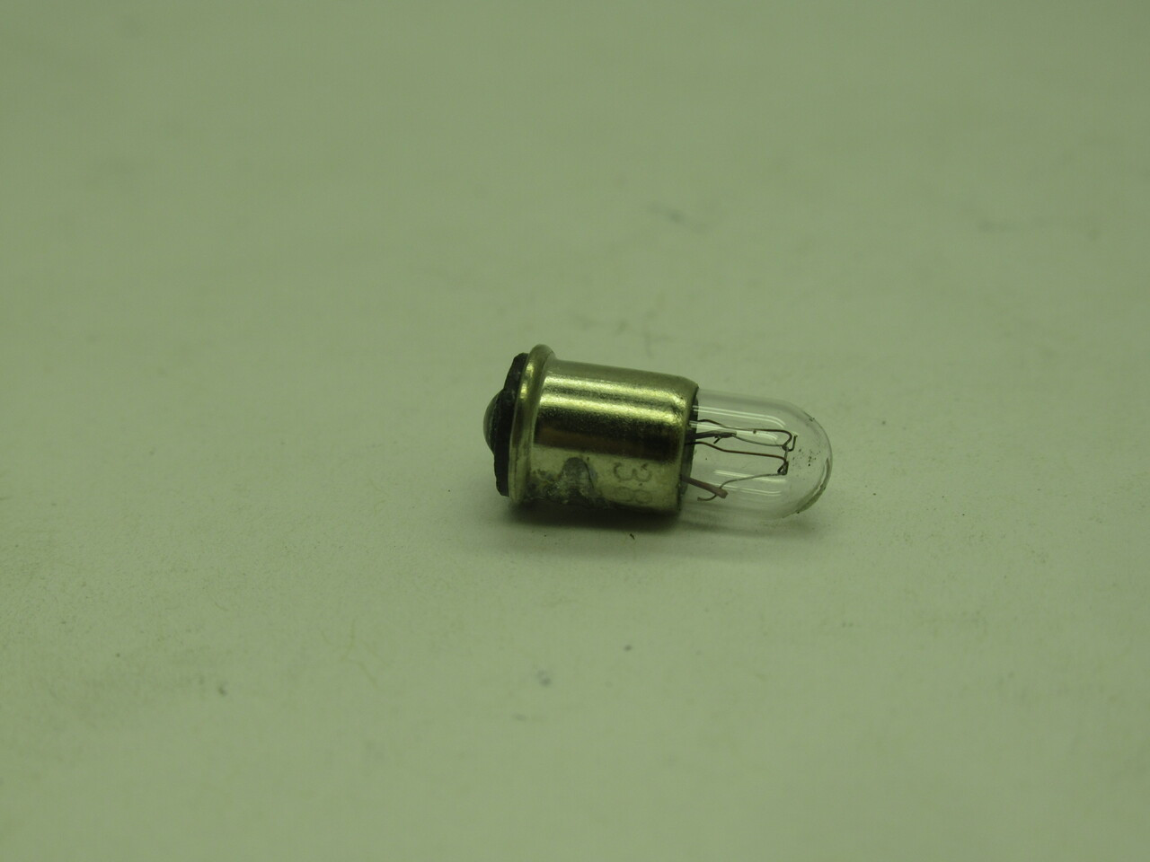 Spectro 387 Mini Bulb Bayonet Base 28V .04A Lot Of 9 NEW