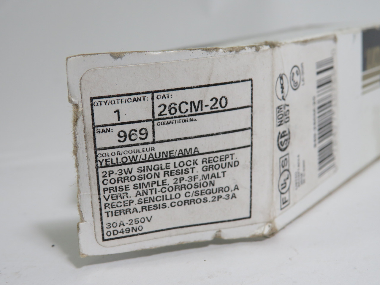 Leviton 26CM-20 Locking Receptacle 30A 250V 3W 2P Yellow *Damaged Box* NEW