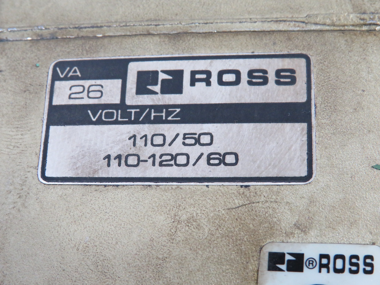 Ross 3573A4201Z Double Air Valve w/421B04 2-8.5 bar *No Side Caps* USED