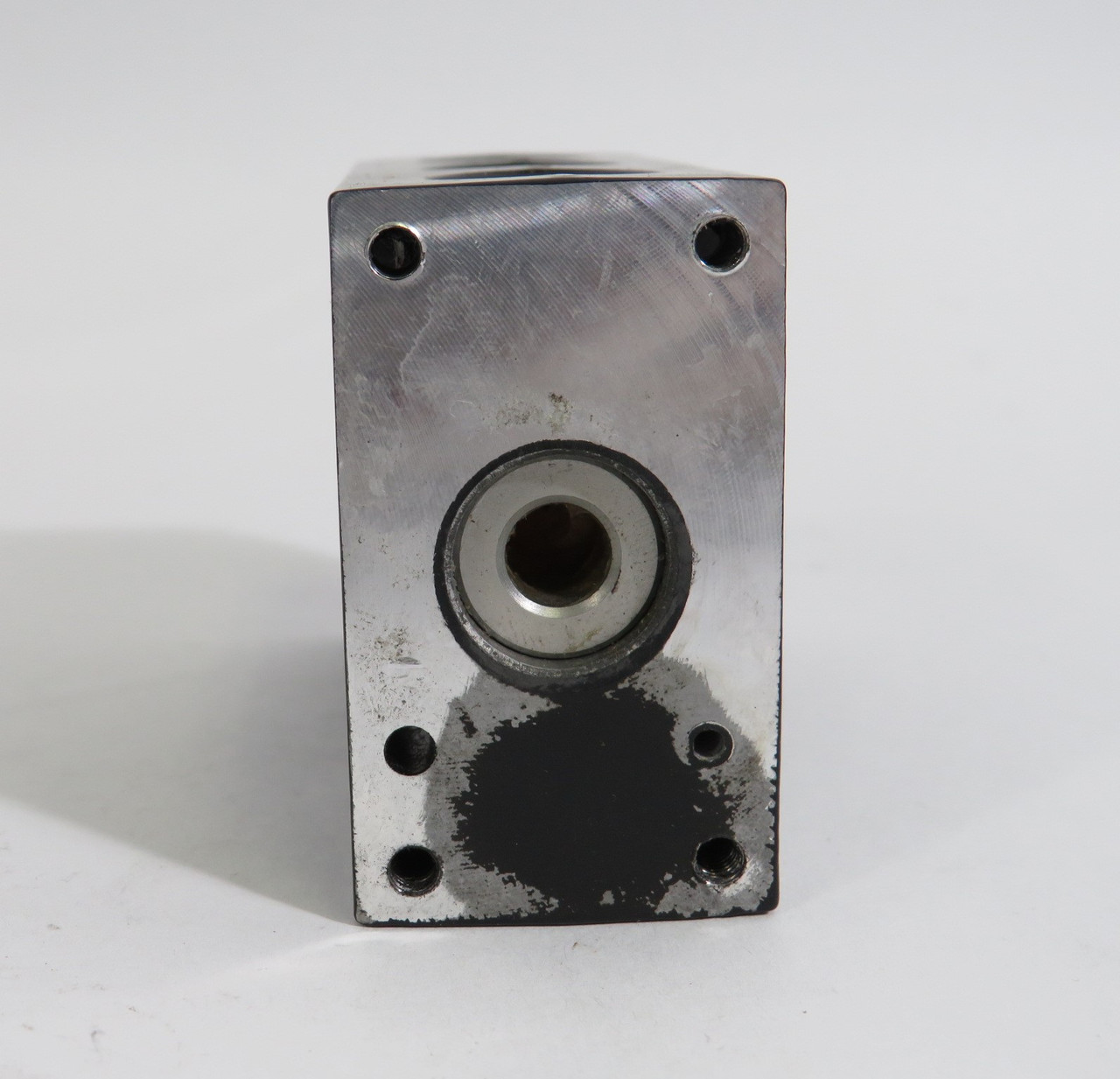 Norgren K81EA00KC0KT2 Pneumatic Valve Base 3/8"NPT 150PSI SHELF WEAR USED