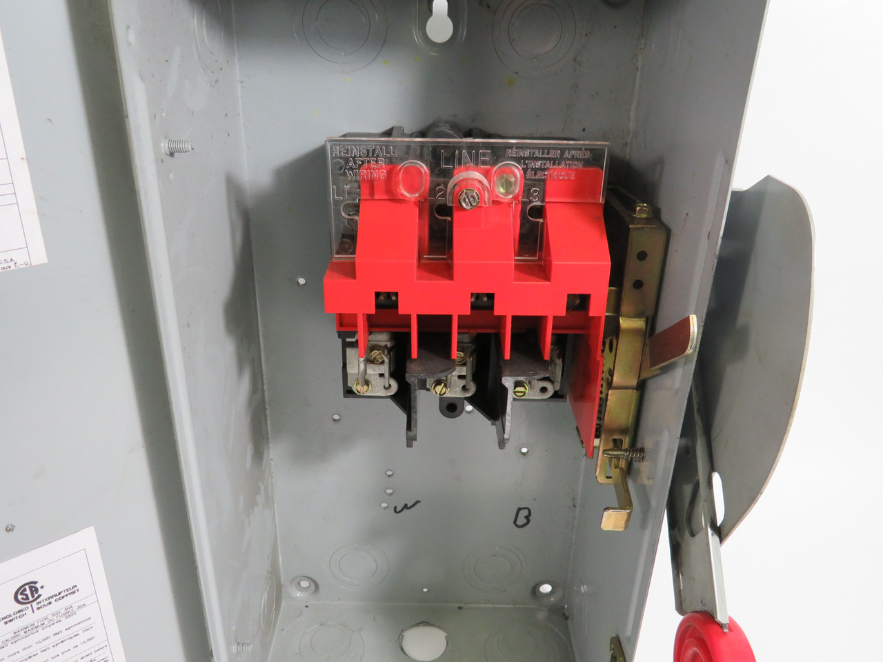 Cutler-Hammer 1HD321N Fusible Switch 30A MISSING FUSE HOLDER SECTION USED