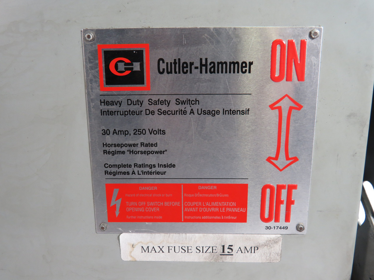 Cutler-Hammer 1HD321N Fusible Switch 30A MISSING FUSE HOLDER SECTION USED