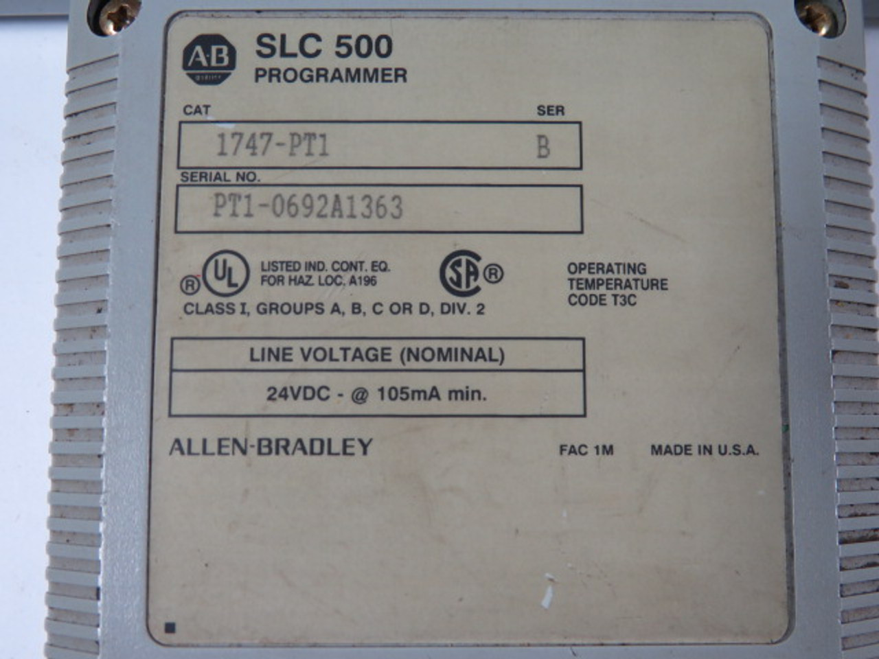 Allen-Bradley 1747-PT1 Hand Held Terminal SER B 24VDC@105mA USED