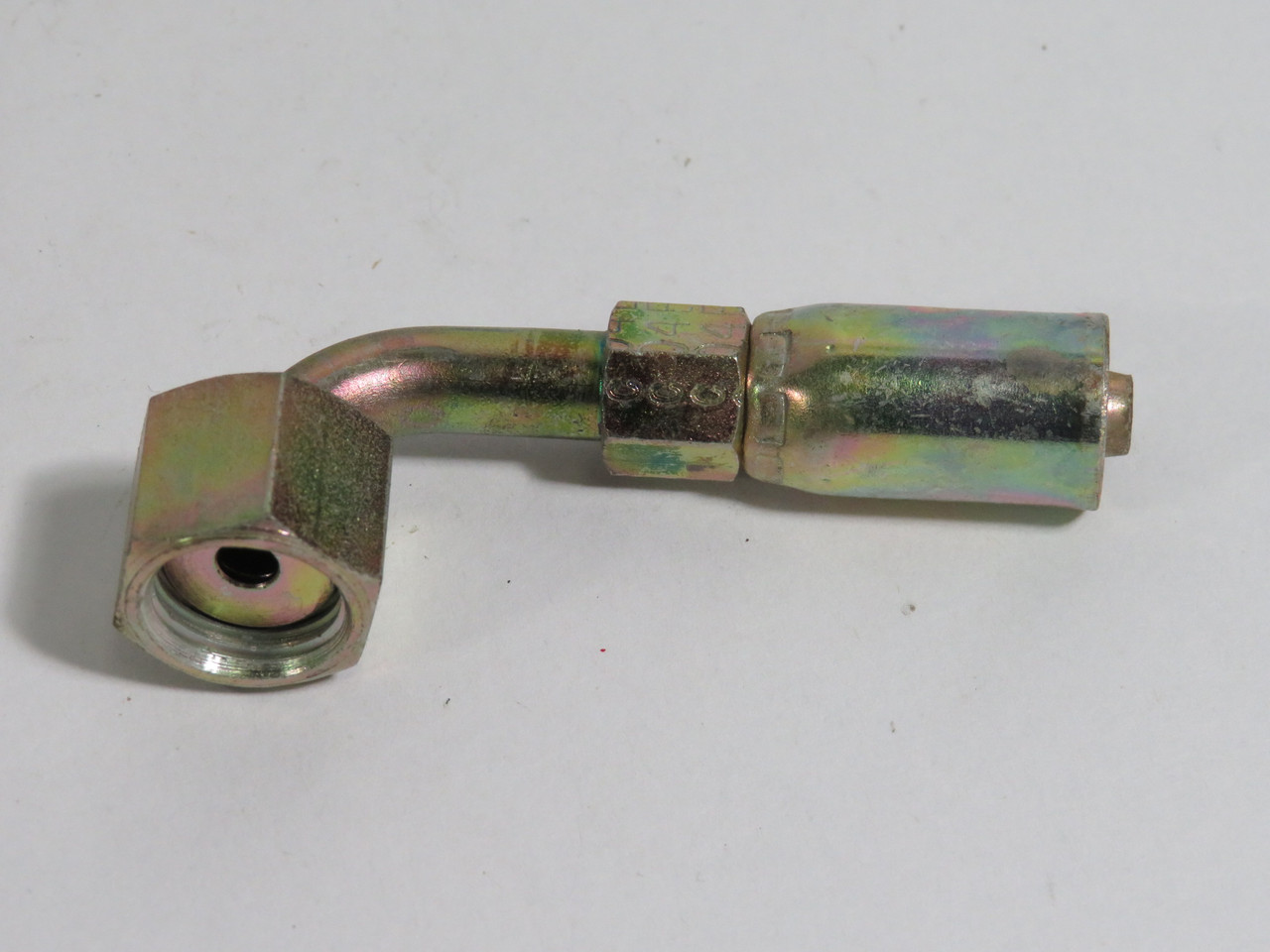 Weatherhead 04E-A24 1/4" Female Swivel Crimp Fitting 90 Degree Elbow USED