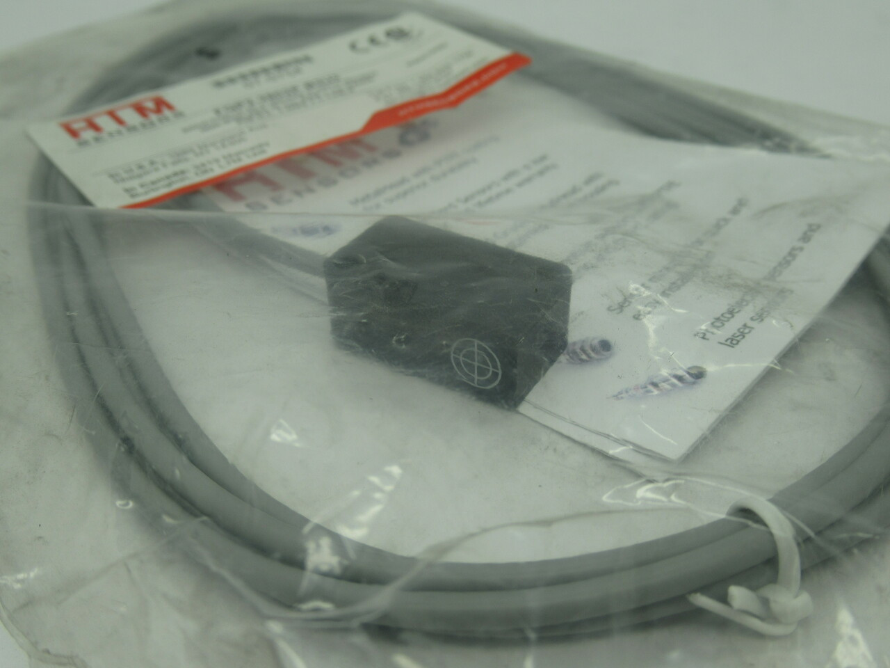 HTM FQP2-2802P-B3U2 Inductive Proximity Sensor 10-30V 200mA 2mm Cable 2m NWB